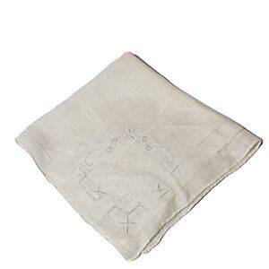 VINTAGE HANKIE WHITE EMBROIDERED GEOMETRIC FLOWERS HANDMADE POCKET SCARF